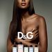 Naomi Campbell a Dolce&Gabbana parfmüljeit reklámozza