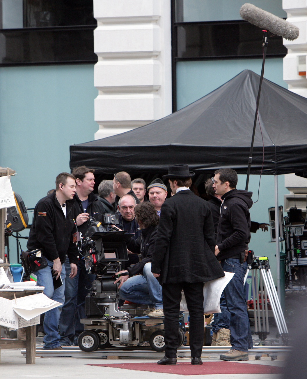 Robert Pattinson a Bel Ami című film forgatásán Budapesten.