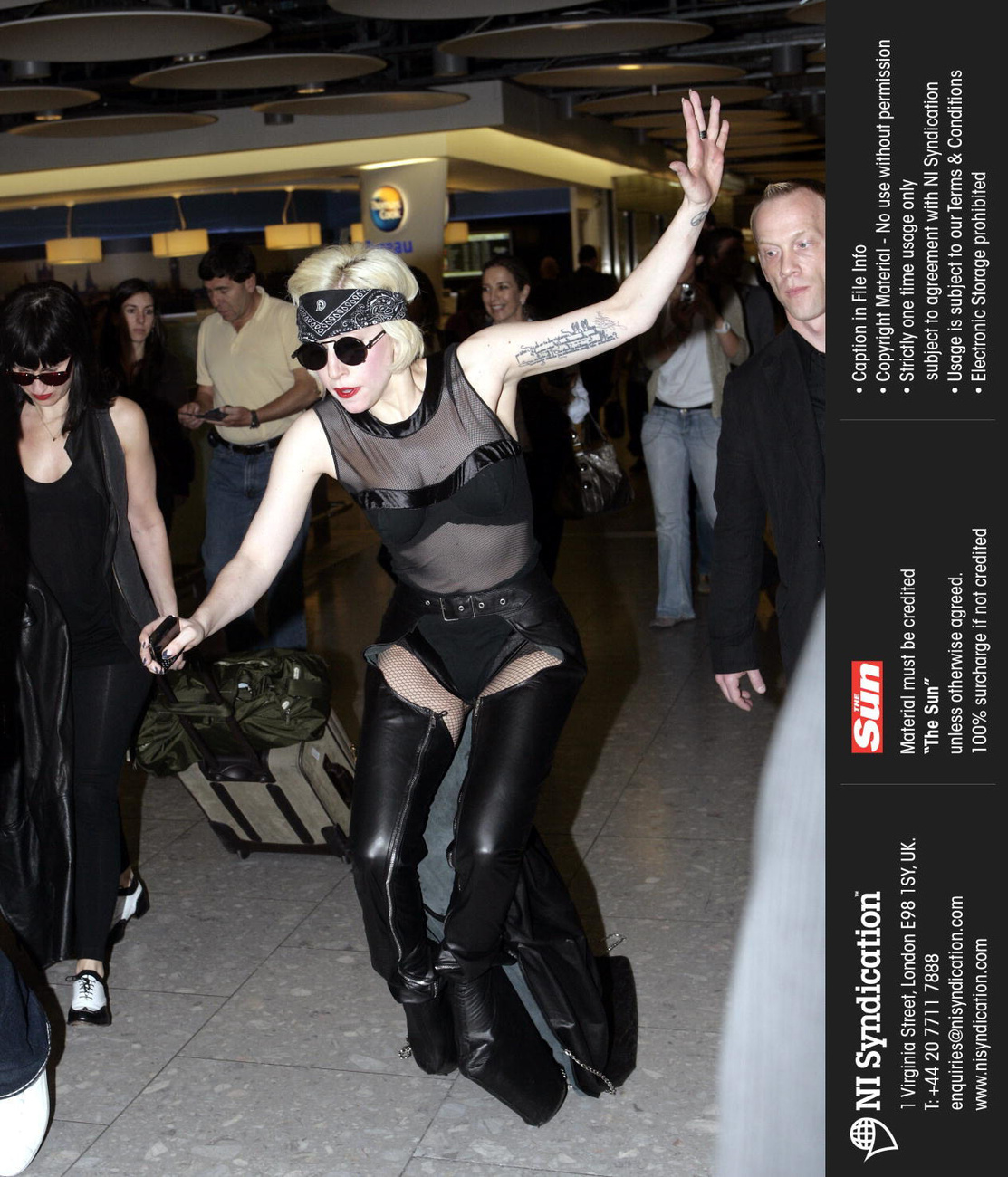 Lady Gaga esik