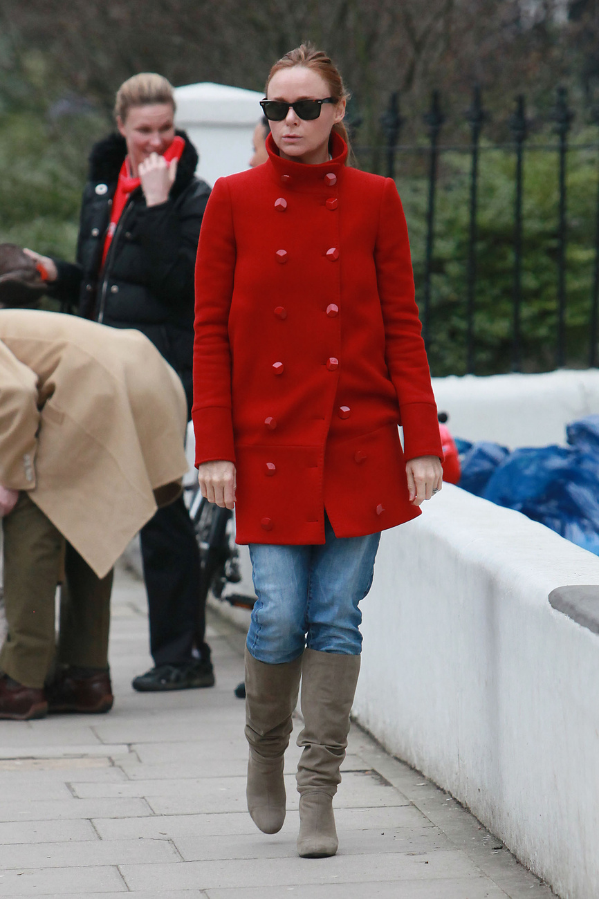 Amanda Holden, a Britain's Got Talent zsűrijének tagja szintén bírja a piros hosszút