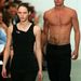 Helmut Lang 2000-ben tartott New York-i divatbemutatóján inkább a nők voltak a fókuszban