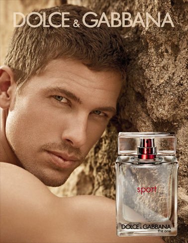 Dolce & Gabbana - The One Sport parfüm reklámja, a modell Adam Senn