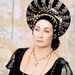 Az örökkön örökké című filmben Rodmilla De Ghent bárónőként.