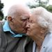 David és Betty Davidson a 76. házassági évfordulójukon 2010-ben
