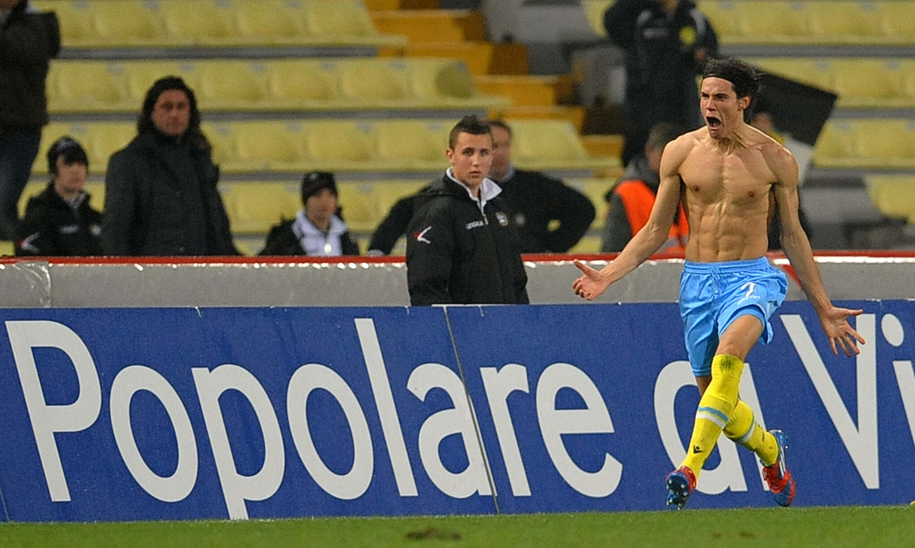 Egy normális kép a végére: Edinson Cavani az uruguayi válogatott tagjaként a 2010-es VB-n