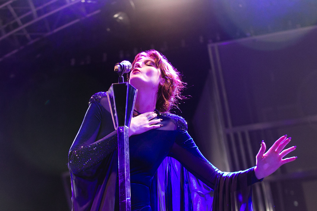 2012. április - Florence Welch a színpadon a Coachella fesztiválon Kaliforniában