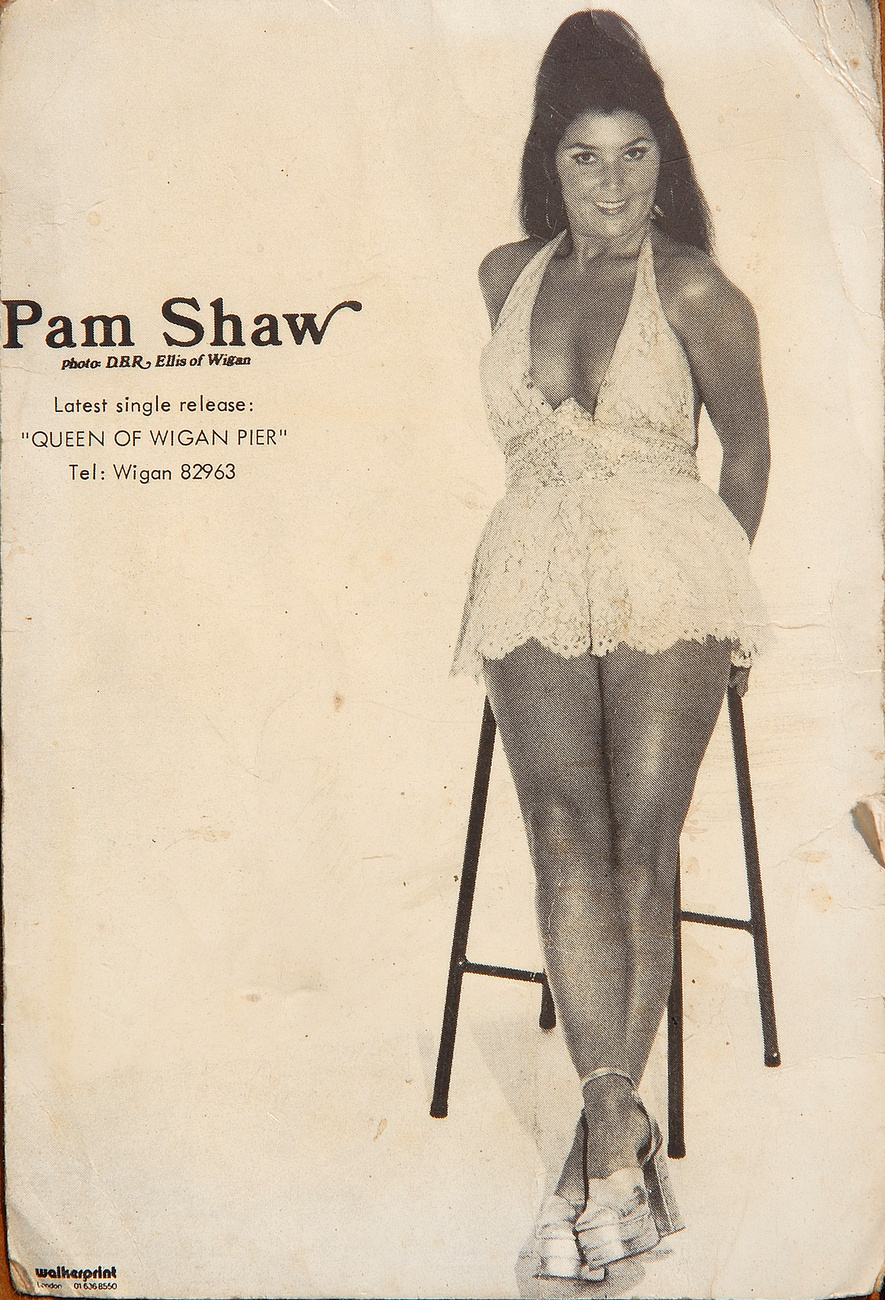 Pam néhány évvel ezelőtt is kapott egy kisebb szerepet a Shameless című brit szappanoperában