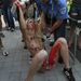 A FEMEN tagjai a kijevi olimpiai stdadionnál elégedetlenkedtek