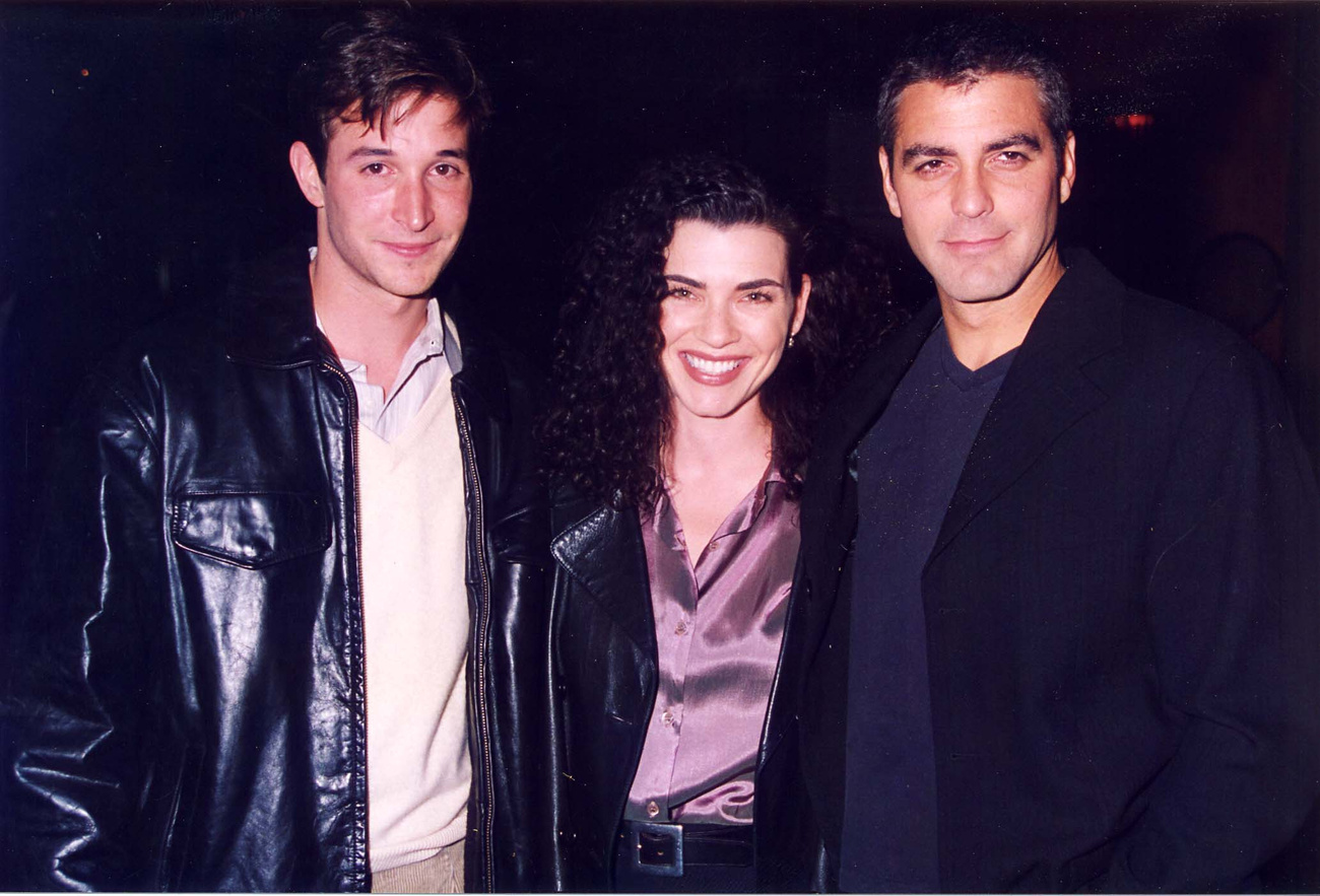 Noah Wyle, Julianna Margulies és George Clooney 1996-ban egy filmpremieren