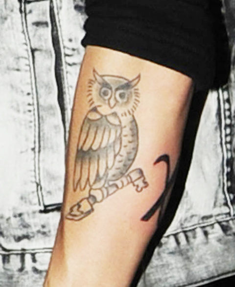 Justin Bieber új tetoválása: egy X a bagoly mellé