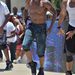 Jason Derulo az iHeartRadio medencés partiján lép fel – félmeztelenül