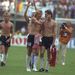 1990-ben Olaszországban volt a VB. Itt Jürgen Klinsmann örül annak, hogy a negyeddöntőben Nyugat-Németország legyőzte Csehszlovákiát. Érdekes, hogy a következő VB idején már egyik ország sem létezett