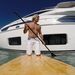 Bobby Dekeyser evezget egyet Miamiben az óceánon
