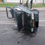 Felborult egy autó hétfőn a XXIII. kerületi Grassalkovich úton.