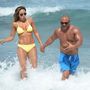 Melissa és Joe Gorga az óceán partján Miamiben