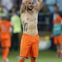 B csoport: A csoport talán legerősebbjei a hollandok, közülük pedig az egyik legnagyobb név a rutinos Wesley Sneijder. Nézzék azokat a tetoválásokat!