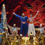 James Monroe Iglehart a dzsinn és Adam Jacobs játssza Aladdint a Broadway színpadán – ezek a fotók a Tony-díjak kiosztóján készültek június 8-án