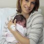 Csütörtökön délelőtt 10 óra után néhány perccel Béres Alexandra a Róbert Károly Kórházban életet adott második lányának. A gyermek időre jött a világra, 3400 grammal született és a Flóra keresztnevet kapta. 