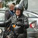 Alsóörs, 2010. június 16. Schmitt  Pál, az Országgyűlés elnöke megérkezik a HD fesztivál helyszínére, az alsóörsi Európa kempingbe, ahol elárverezik 1942-es Harley Davidson motorját. A házelnök a fesztiválnyitó sajtótájékoztató után aláírta azt a chartát, amely elindítja a motorkerékpáros közlekedés biztonságáért alapított mozgalmat. MTI Fotó: Nagy Lajos - Harley Crossbone