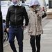 Matt Bellamy 2011-ben egy tescós szatyorral próbálkozott, felesége, Kate Hudson hatalmas kapucnit vetett be