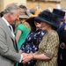 Kate Middleton apósa, Károly herceg kezet fog