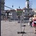 A háztömb körbejárása után, a Kálvin téren kerítésbe ütközik a járókelő