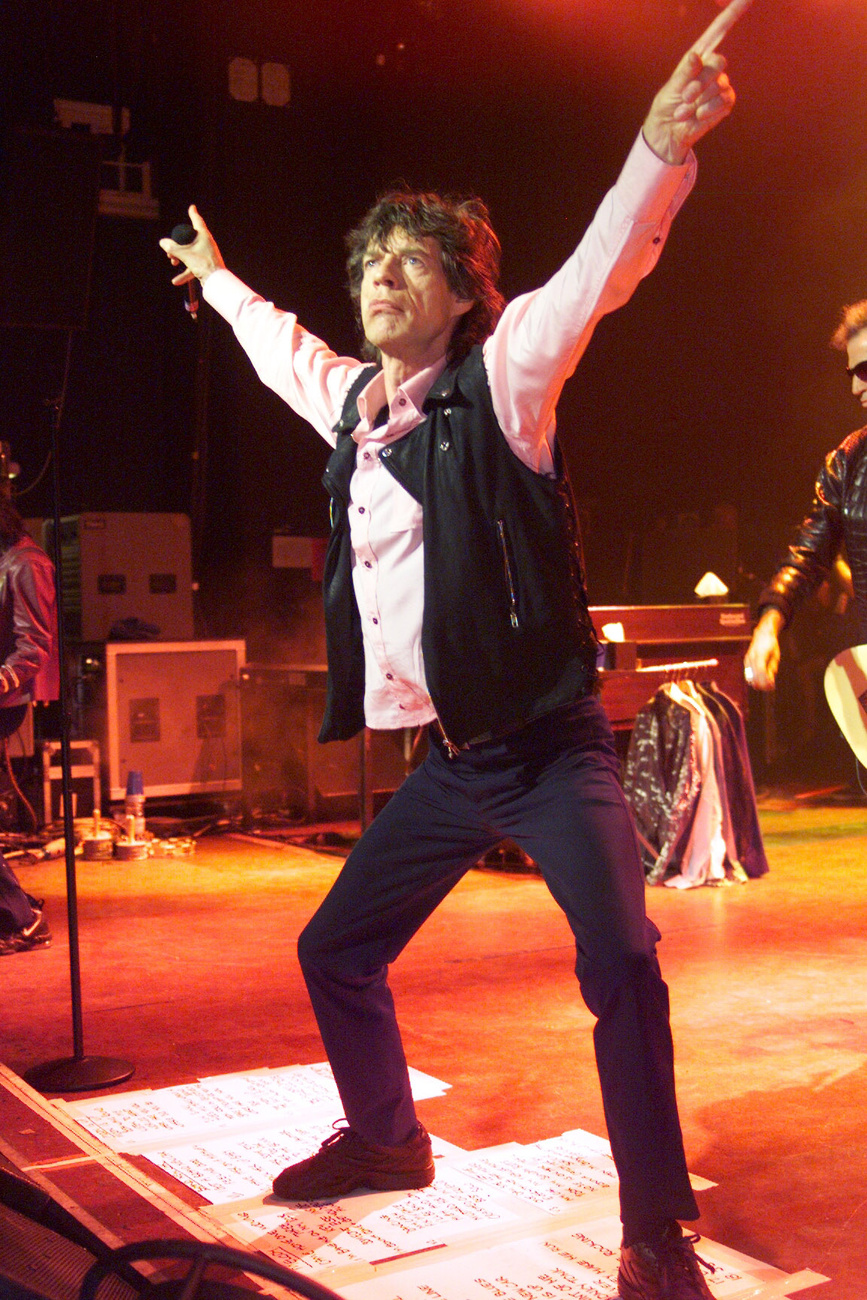 Az elnyűhetetlen Jagger 1999-ben koncerten