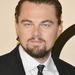 2. Leonardo DiCaprio - rettentően jó színész, nemcsak a kritikusok, hanem a közönség szerint is, akik tódulnak filmjeire. Jó szerepeket vállal, és minden stúdió szeretné megnyerni magának