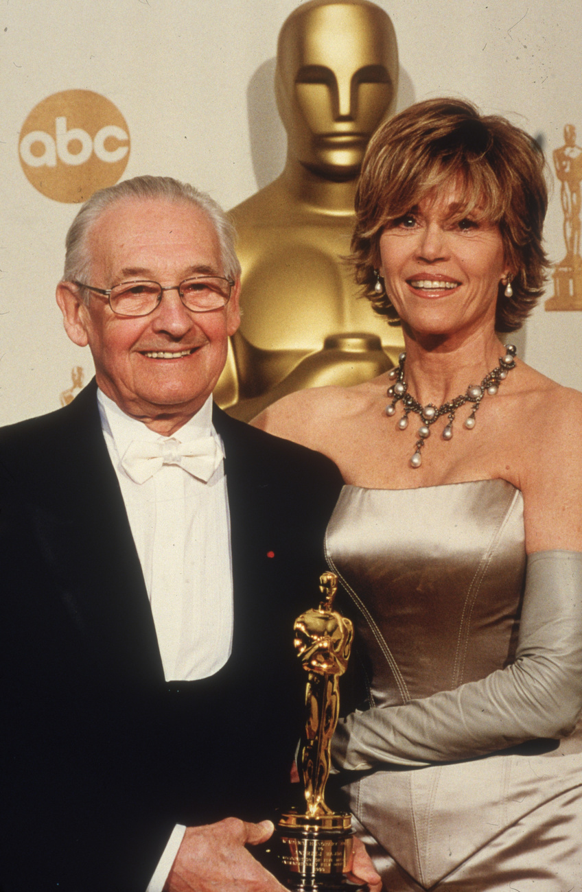 A 85. Oscar-gálán, 2013-ban sárga ruhában jelent meg. 