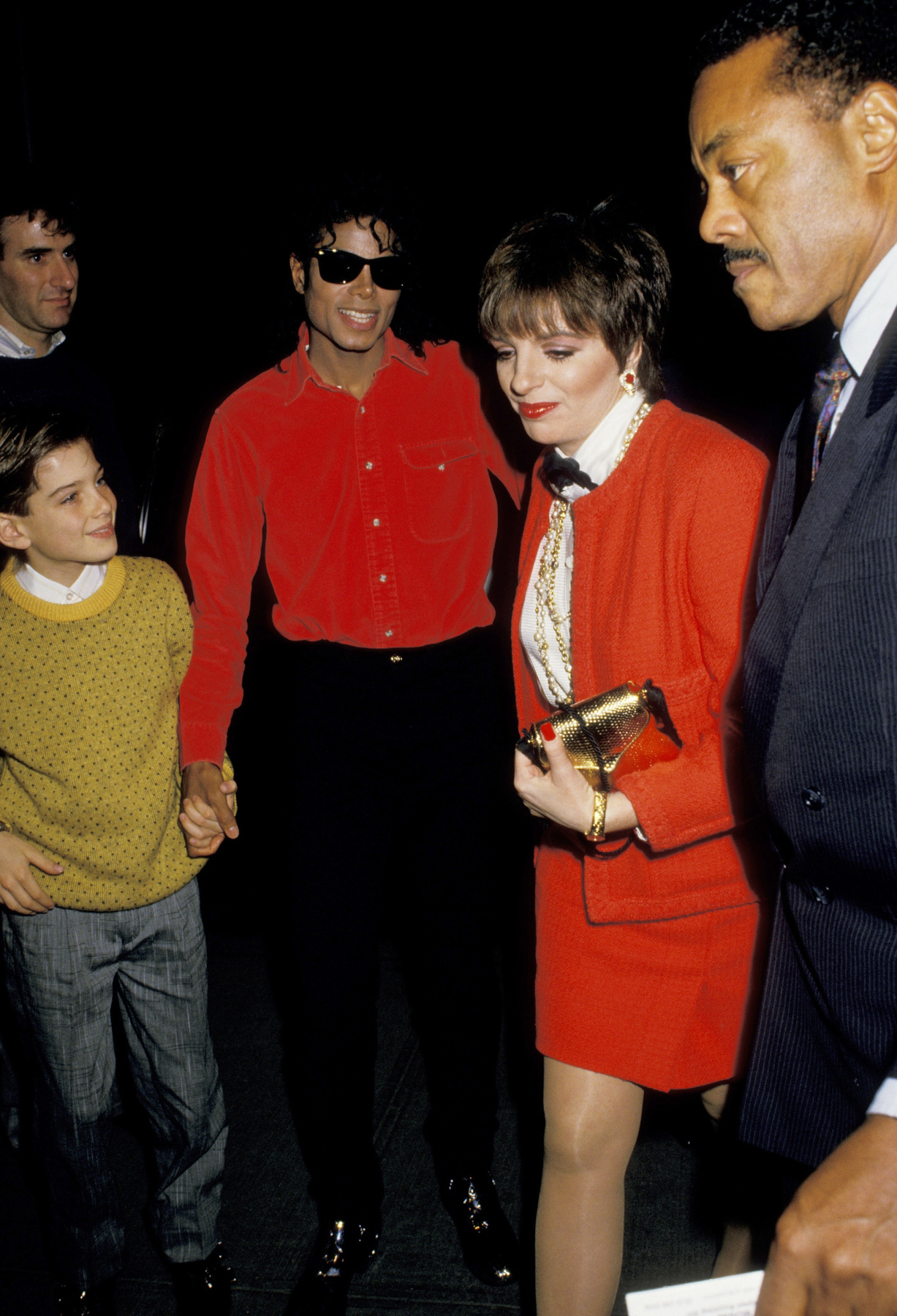 Michael Jackson és James Safechuck 1988-ban, többek közt Liza Minelli társaságában.