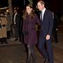 Vilmos herceg és Katalin hercegné a New York-i Carlyle Hotel előtt vasárnap.