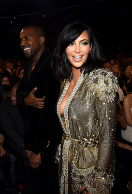 Kim Kardashian a 2015-ös Grammy-díjkiosztón.