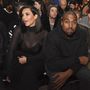 Kim Kardashian és Kanye West szereti a divatot.
