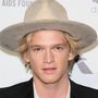 Ez meg csütörtökön – Cody Simpson imádja ezeket a kalapokat