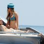 Antonio Banderas és új barátnője, Nicole Kimpel hajózik, hajóról fürdik