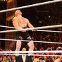 Brock Lesnar érkezik a ringbe