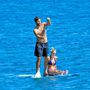 Brody Jenner megpaddleboardoztatja barátnőjét, Kaitlynn Cartert