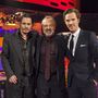 Johnny Depp, középen Graham Norton műsorvezető, a jobb oldalon pedig Benedict Cumberbatch