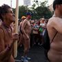 Íme a nudisták, akik minden évben itt vannak...