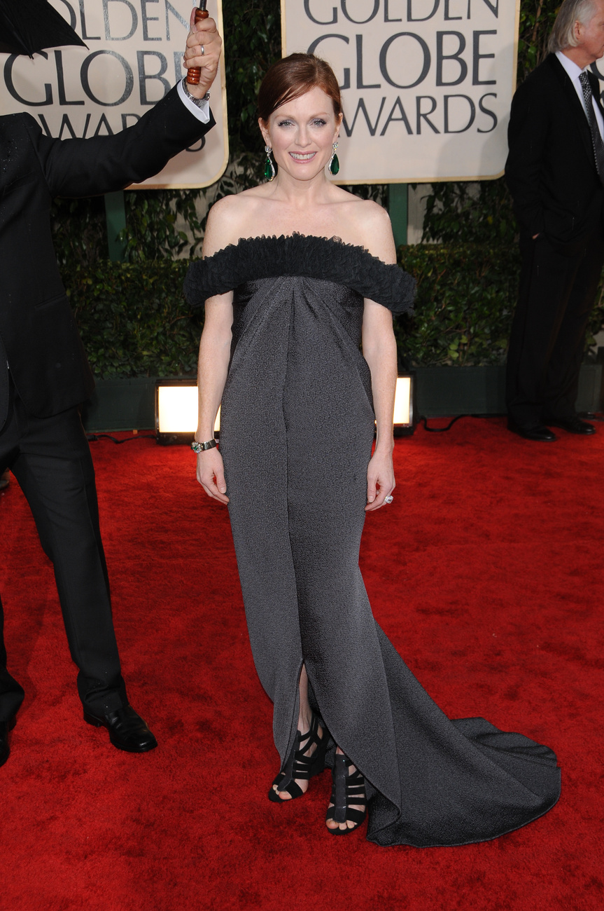 Golden Globe díjkiosztó: Maggie Gyllenhaal ruháját Roland Mouret tervezte