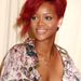 Rihanna: egész évben piros hajjal.