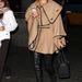 Paris Hilton a reptéren ugyanabban a kabátban