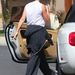 Jennifer Love Hewitt edzeni megy - Louis Vuitton táskával