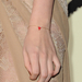 Kristen Stewart karkötője a hétfői, Los Angeles-i filmpremieren
